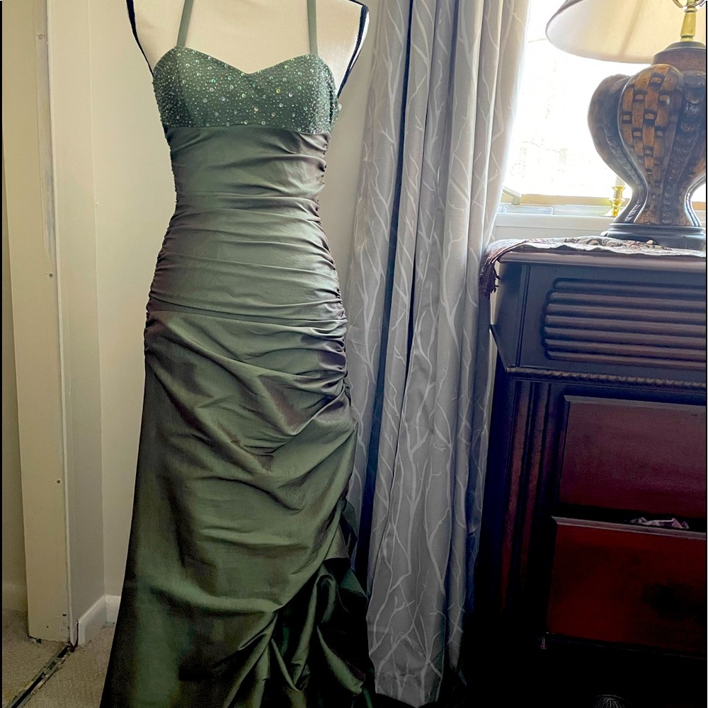 Stunning evening formal dress.